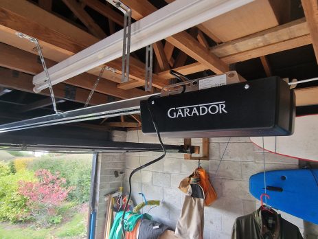 A new Garador GaraMatic 9 automatic operator and K boom fitted.